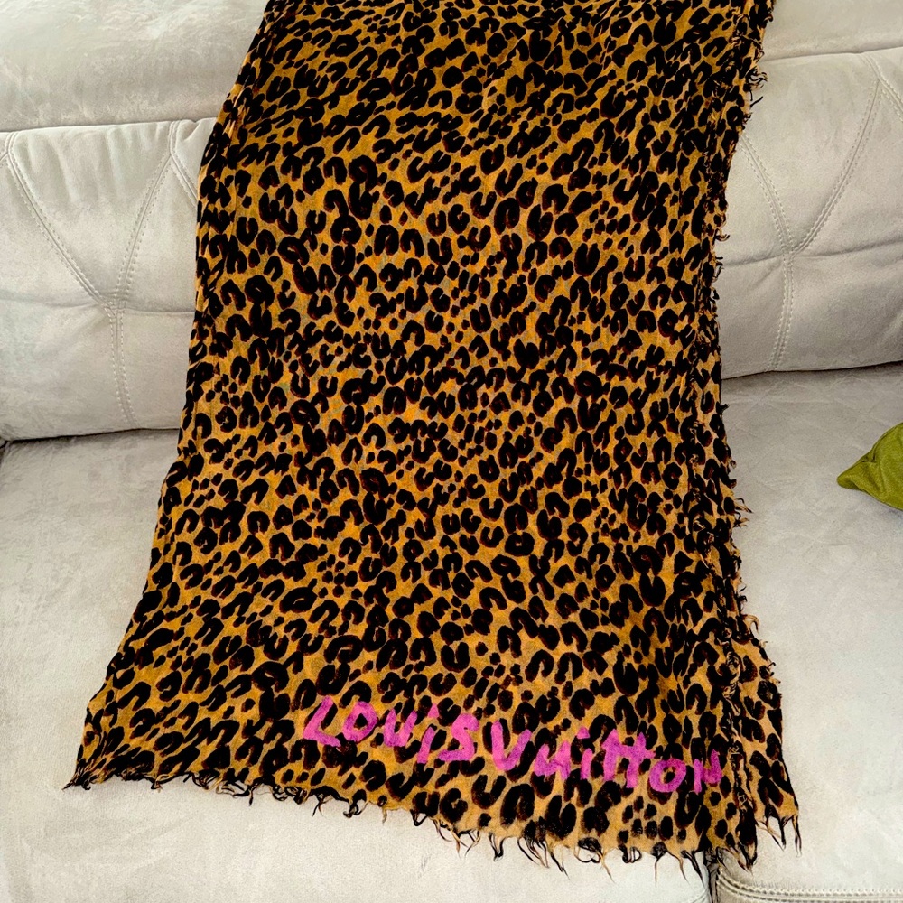 Louis Vuitton Animal Print Scarf - Black and Brown
